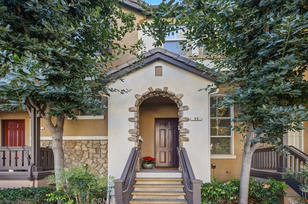 35 Tulare Dr, Laguna Beach, CA 92656-8084