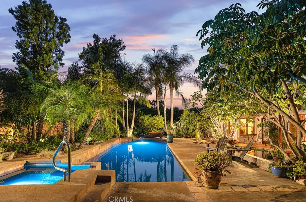 25352 Mustang Dr, Laguna Beach, CA 92653