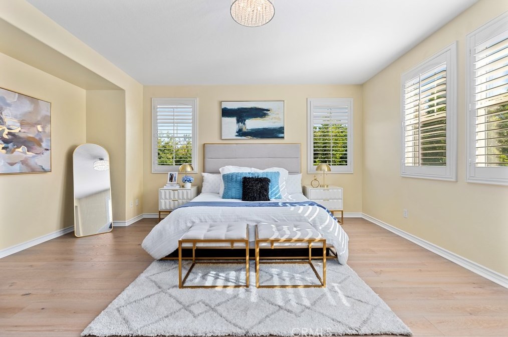15510 Sonora St, Tustin CA  92782-1936 exterior