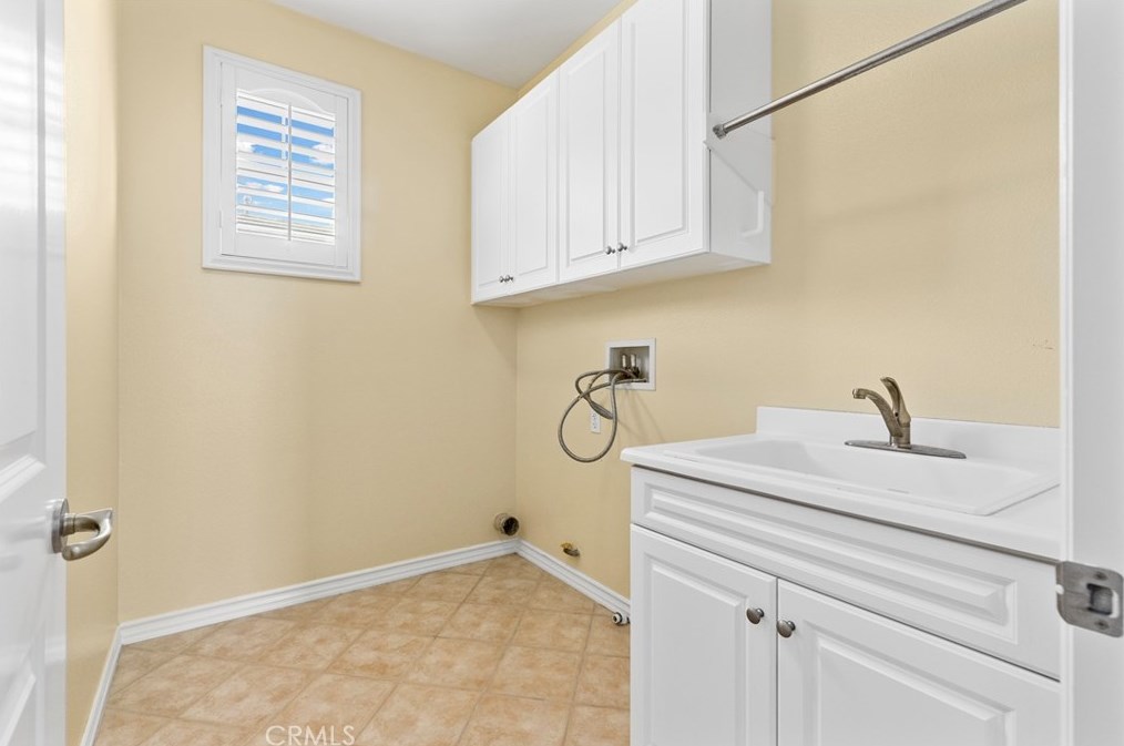 15510 Sonora St, Tustin CA  92782-1936 exterior