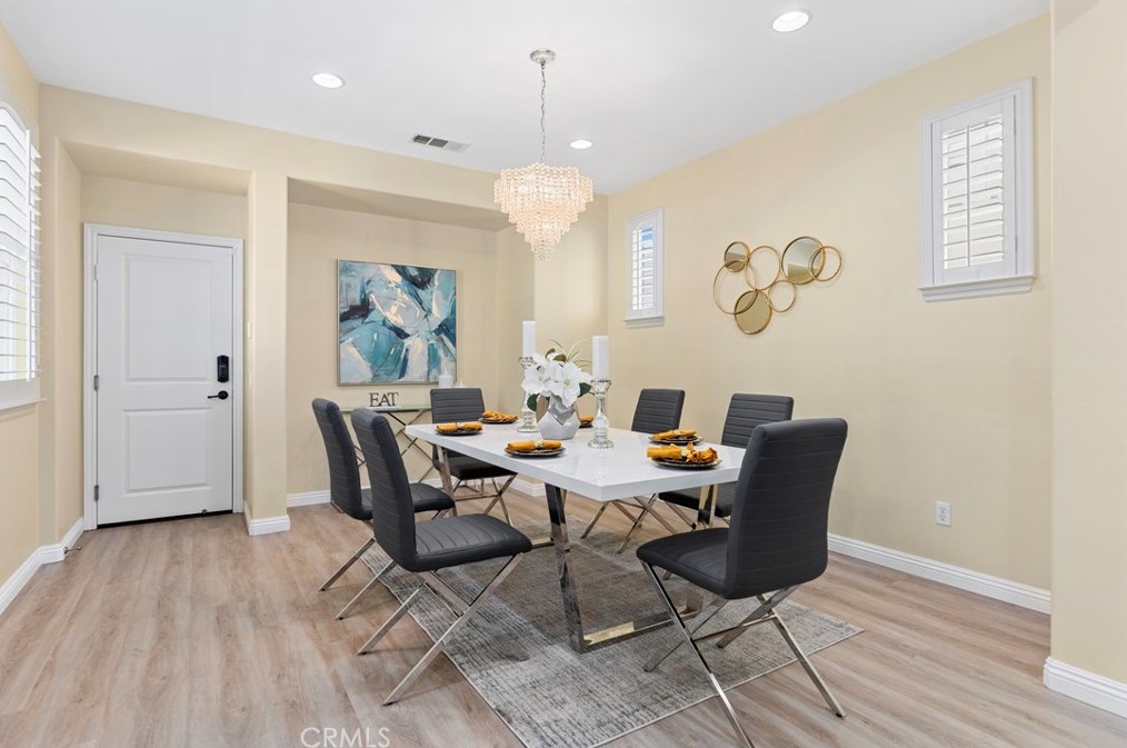 15510 Sonora St, Tustin CA  92782-1936 exterior