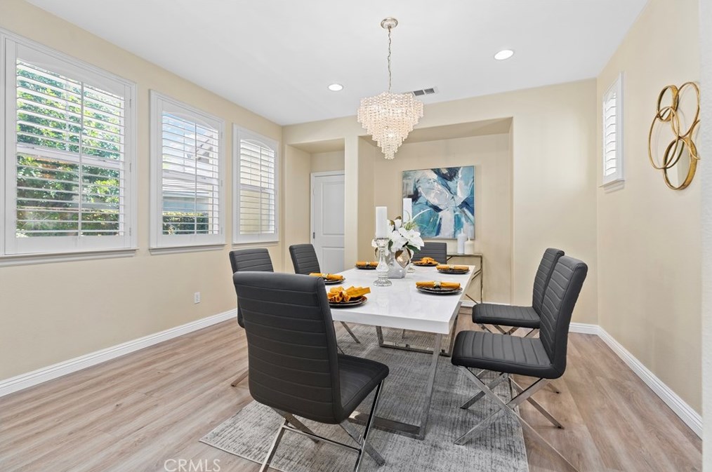 15510 Sonora St, Tustin CA  92782-1936 exterior