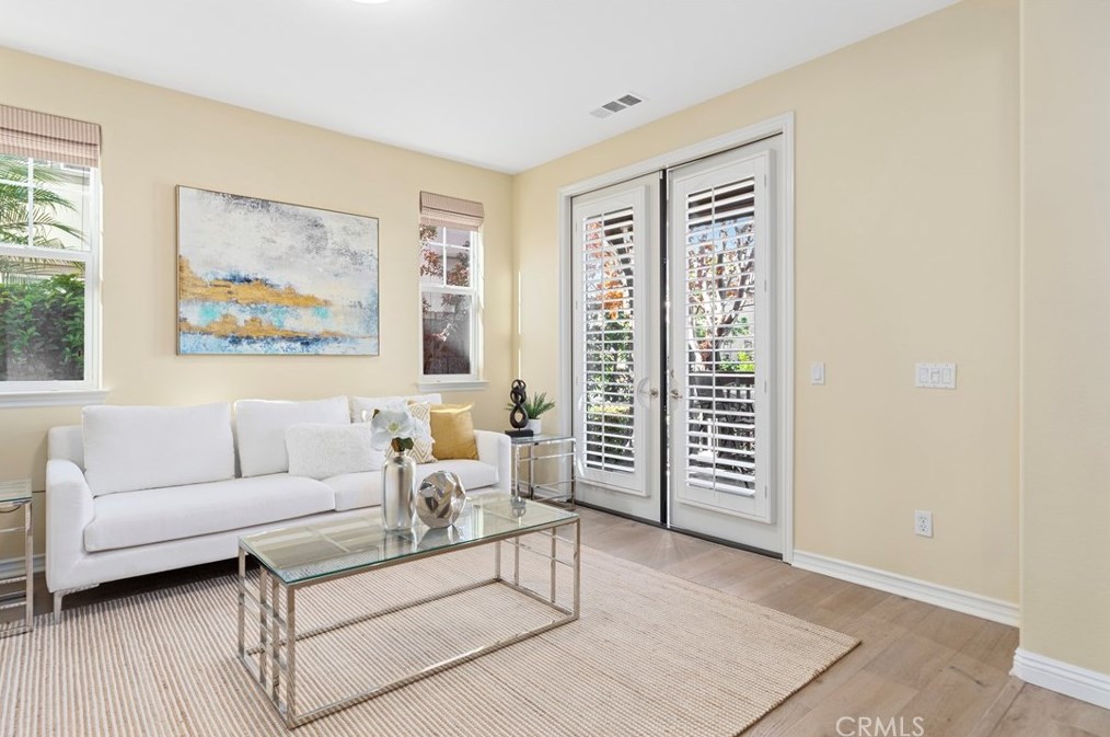 15510 Sonora St, Tustin CA  92782-1936 exterior
