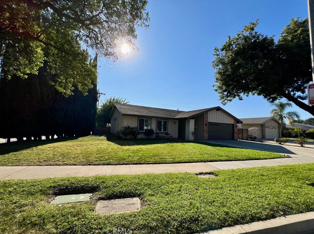 1222 Overland Ct, Upland, CA 91786