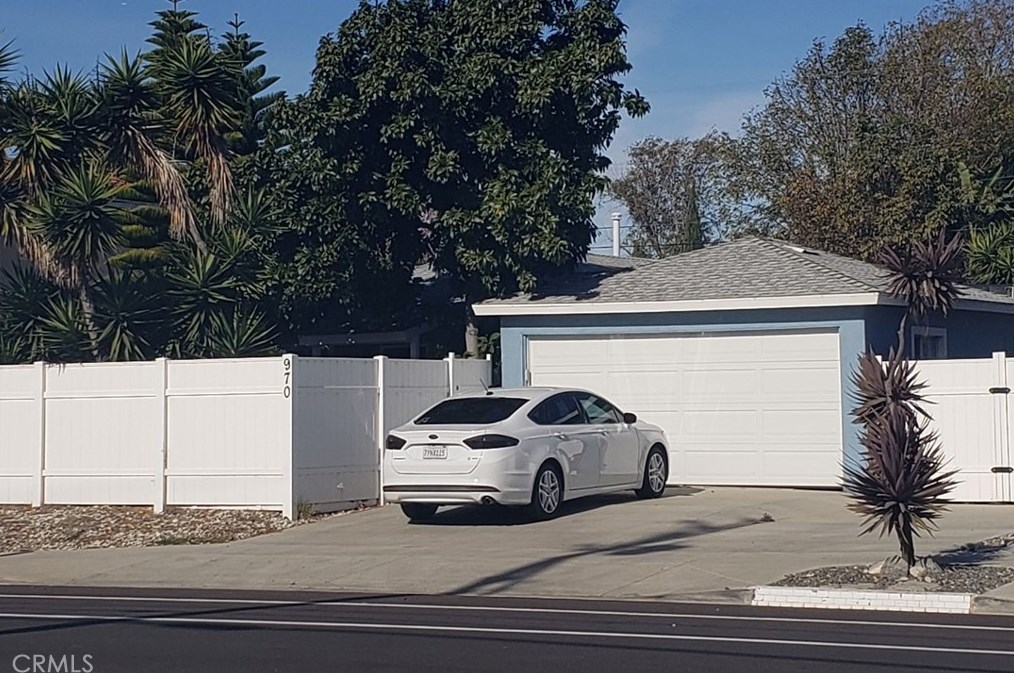 970 W 19th St, Costa Mesa, CA 92627
