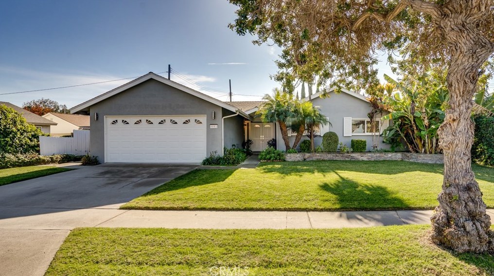 6682 Mason Dr, Huntington Beach, CA 92647-4346