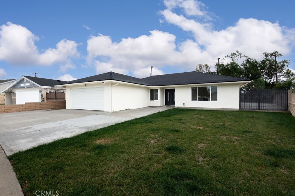 16602 Fountain Ln, Huntington Beach, CA 92647