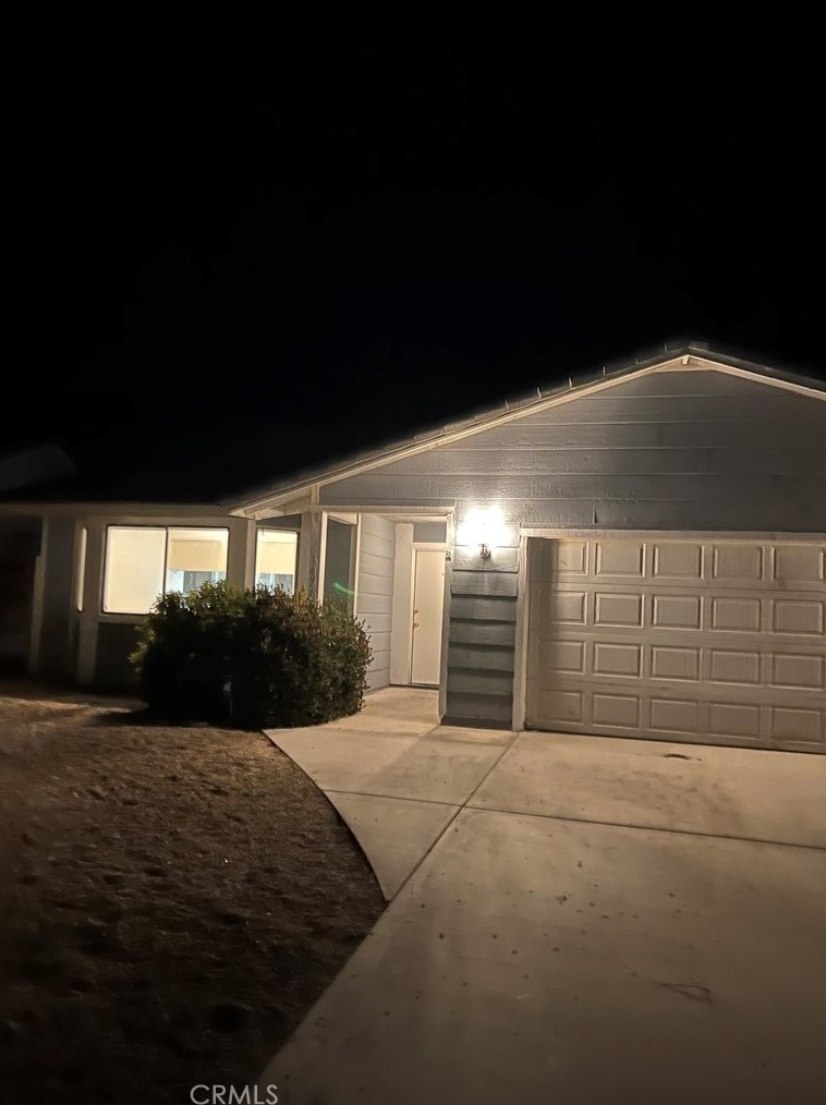 14760 Crofton Ln, Helendale, CA 92342