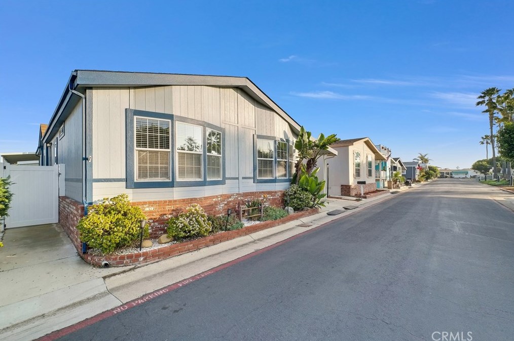 21851 Newland St #188, Huntington Beach, CA 92646
