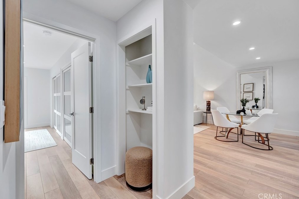 11 Whitewood Way, Irvine CA  92612-2722 exterior