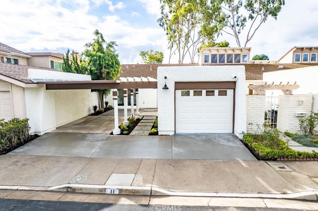 11 Whitewood Way, Irvine, CA 92612