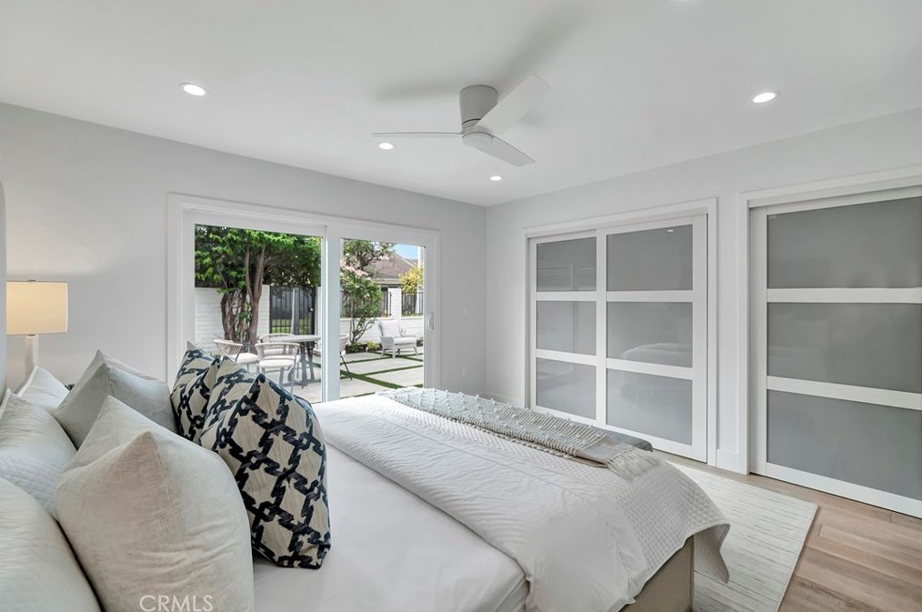 11 Whitewood Way, Irvine CA  92612-2722 exterior