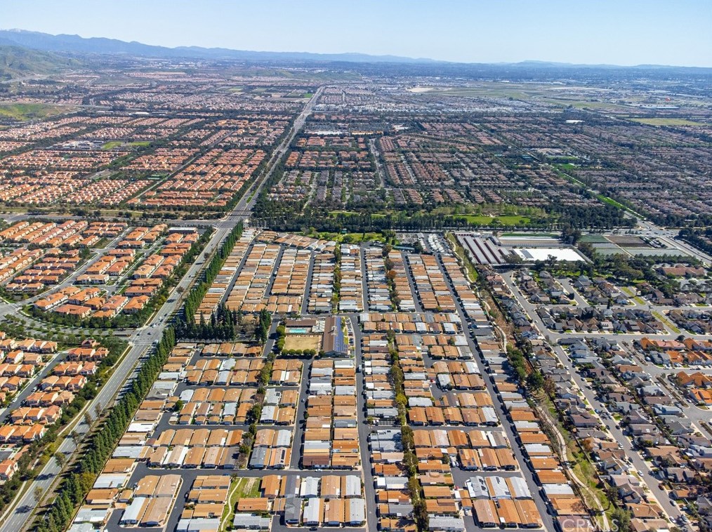 5200 Irvine Blvd, Irvine CA  92620-2013 exterior