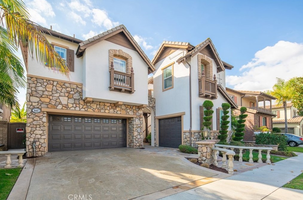 843 Polaris Dr, Tustin, CA 92782-1721