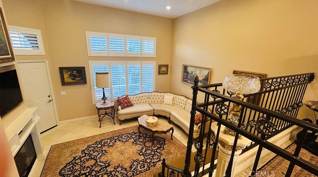 1405 Reggio Aisle, Irvine CA  92606-8879 exterior