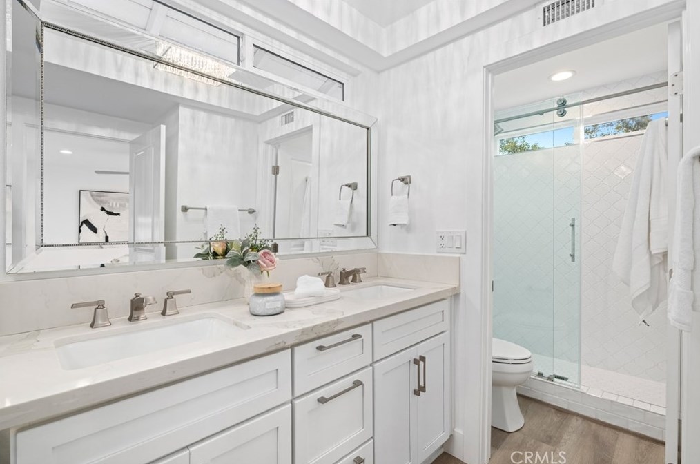 48 Sandpiper, Irvine CA  92604-3685 exterior