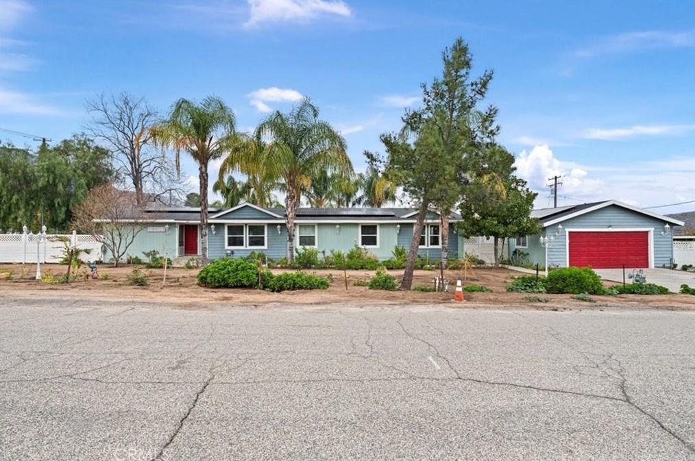 18840 Grand Ave, Lake Elsinore, CA 92530