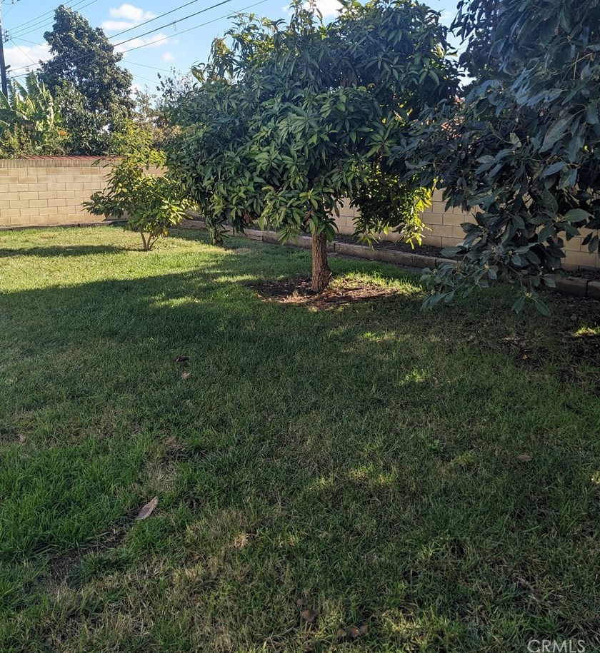 9052 Carnation Dr, Westminster, CA 92683-7306