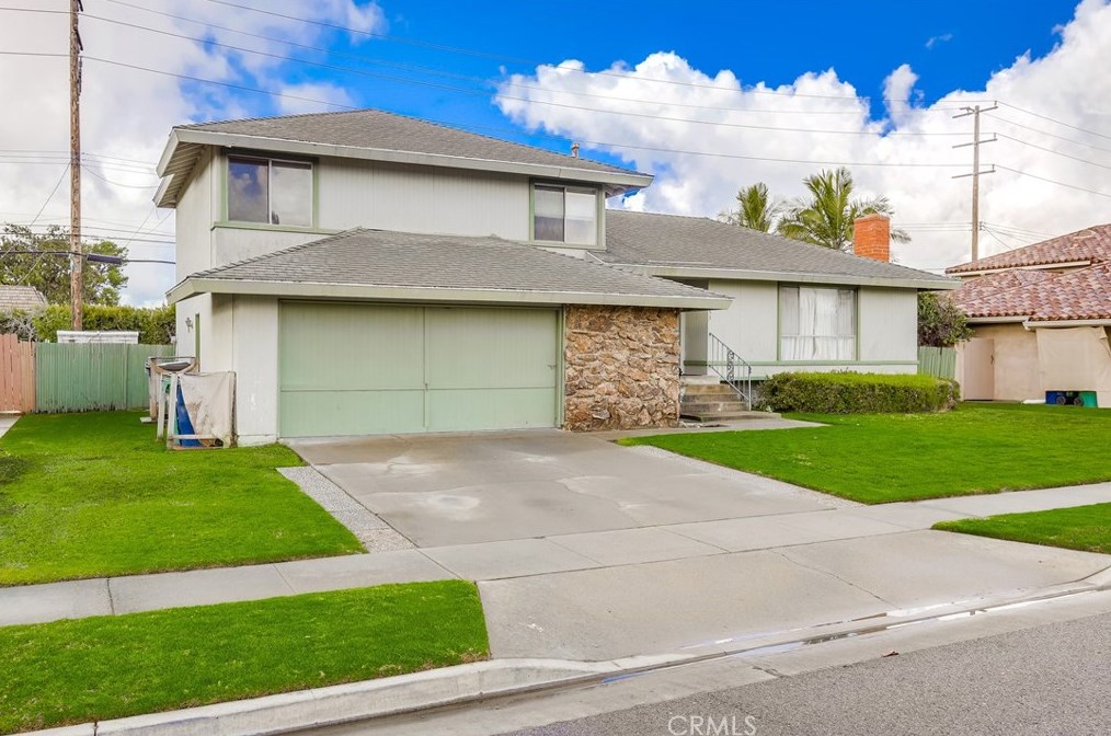 18653 San Felipe St, Santa Ana, CA 92708