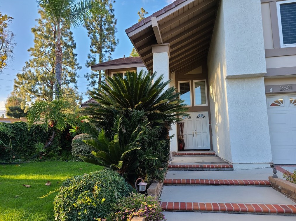 2601 Woodacre St, Brea, CA 92821-4734