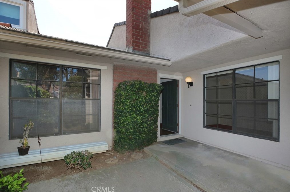 4 Gumwood, Irvine, CA 92612-2352