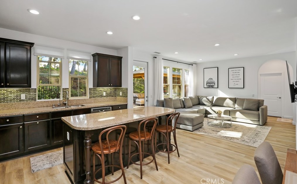 44 Pawprint, Irvine CA  92618-8862 exterior