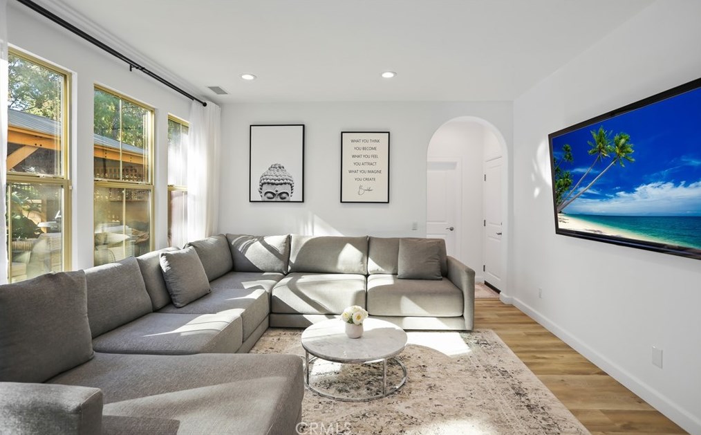 44 Pawprint, Irvine CA  92618-8862 exterior