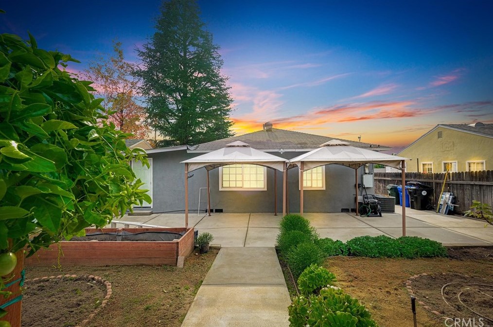 2055 Royal Oaks Dr, Duarte, CA 91010