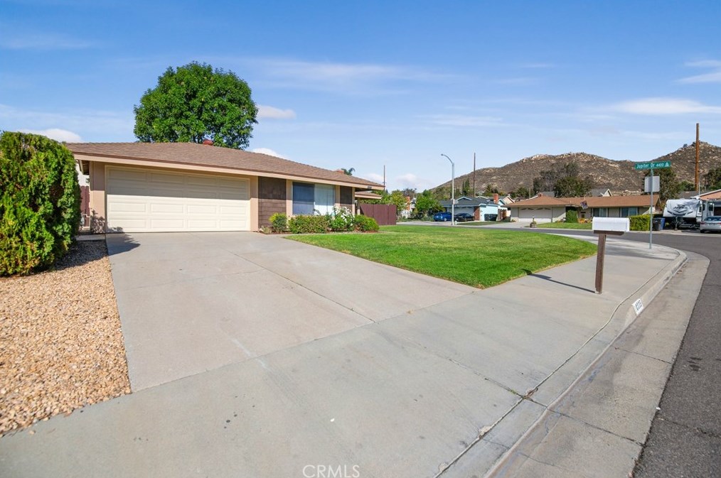 10335 Branigan Way, Riverside, CA 92505-1513