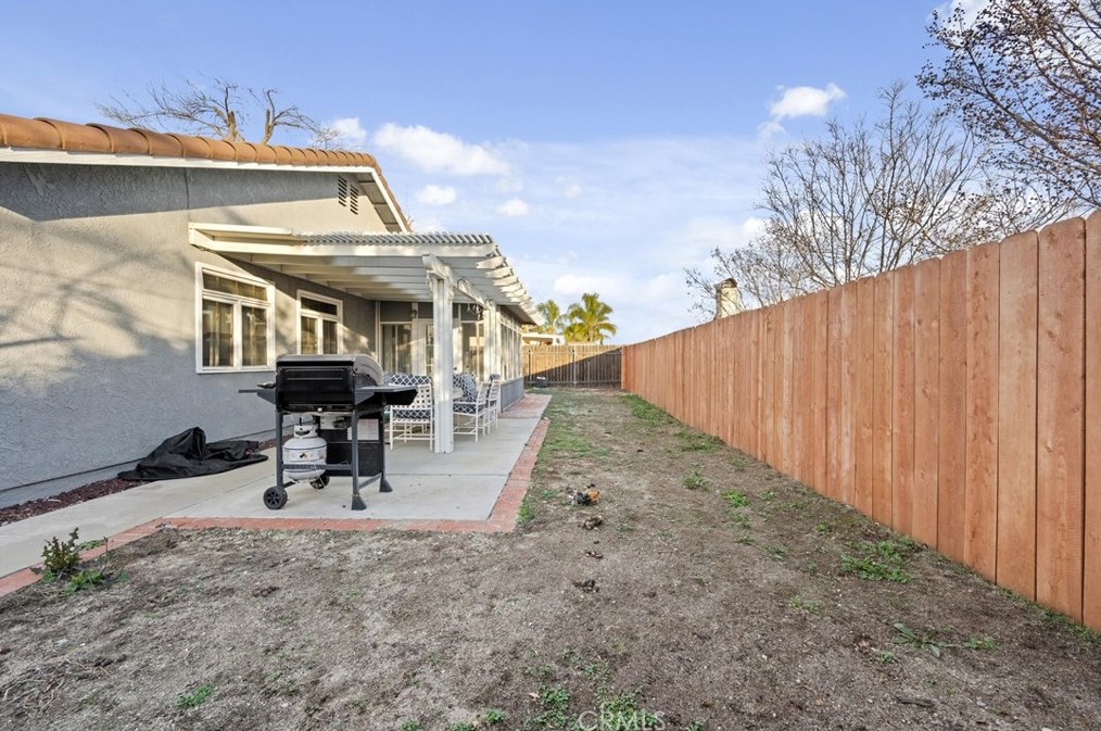 509 Cynthia St, Beaumont CA  92223-4743 exterior