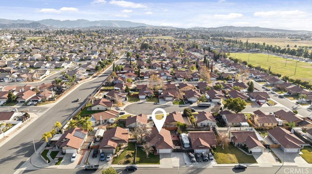 509 Cynthia St, Beaumont CA  92223-4743 exterior