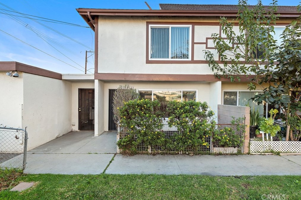 1002 Mission Dr #d, Costa Mesa, CA 92626