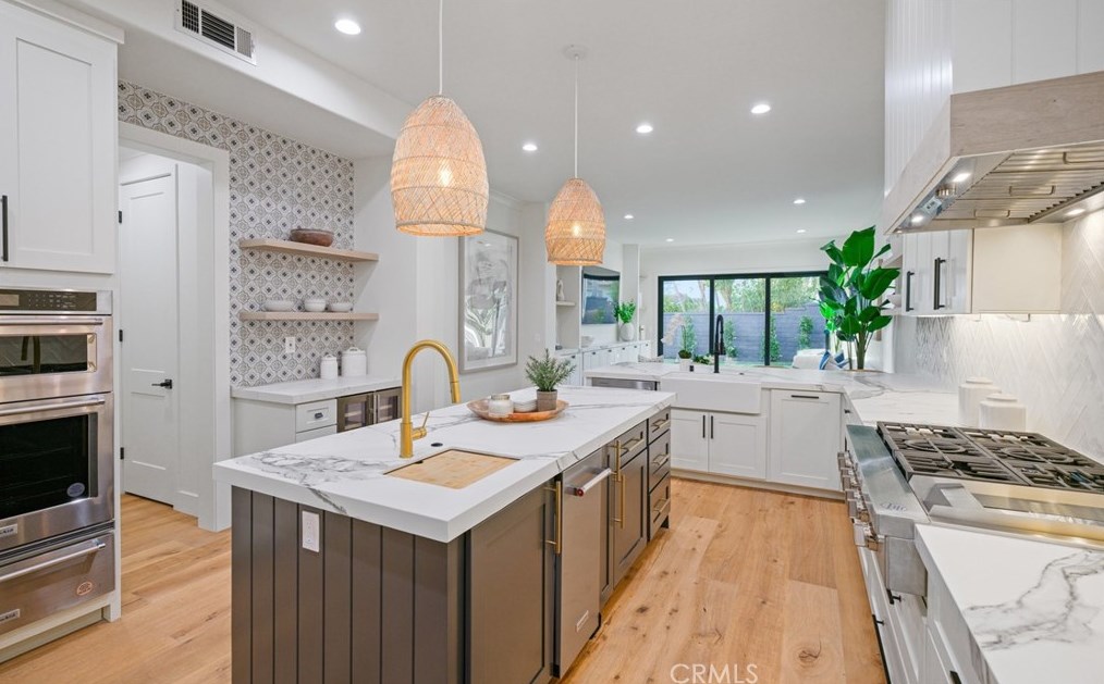 6507 Havenwood Cir, Huntington Beach CA  92648-6621 exterior