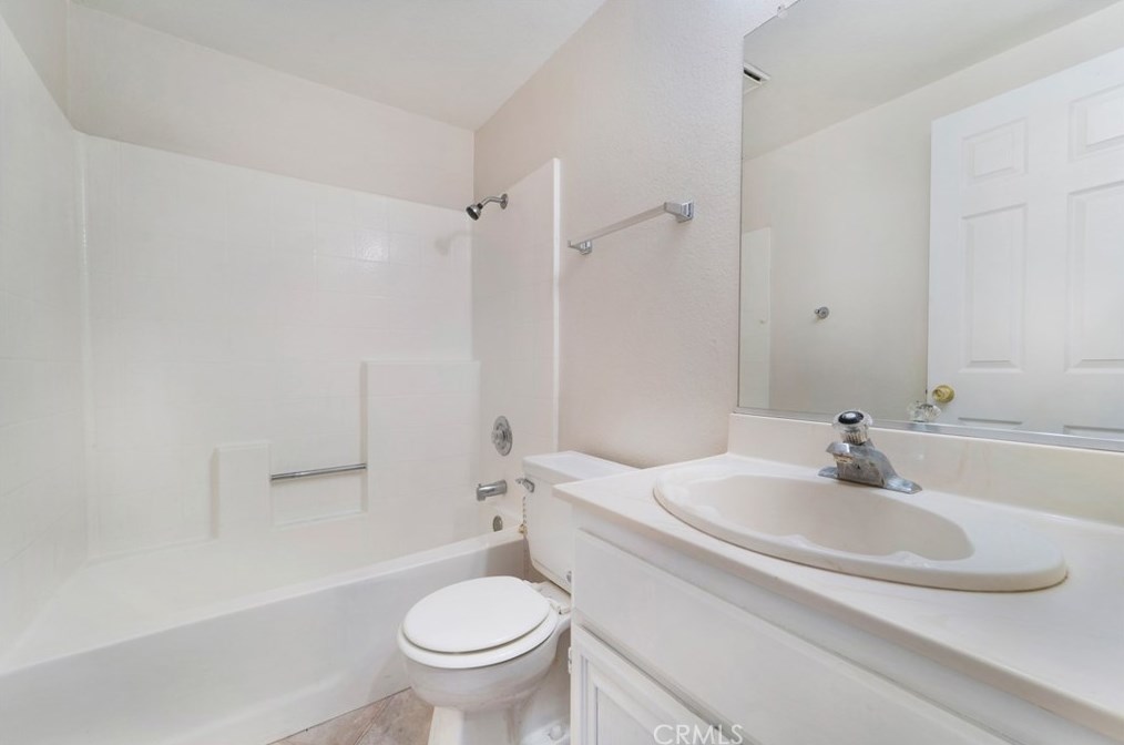 5089 Trojan Ct, Riverside CA  92507-6056 exterior