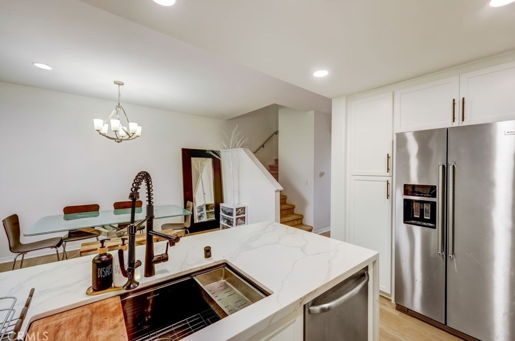 15 Waldorf, Irvine CA  92612-1066 exterior
