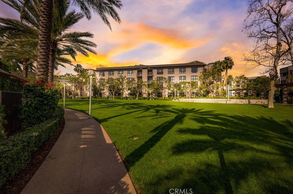 15 Waldorf, Irvine CA  92612-1066 exterior