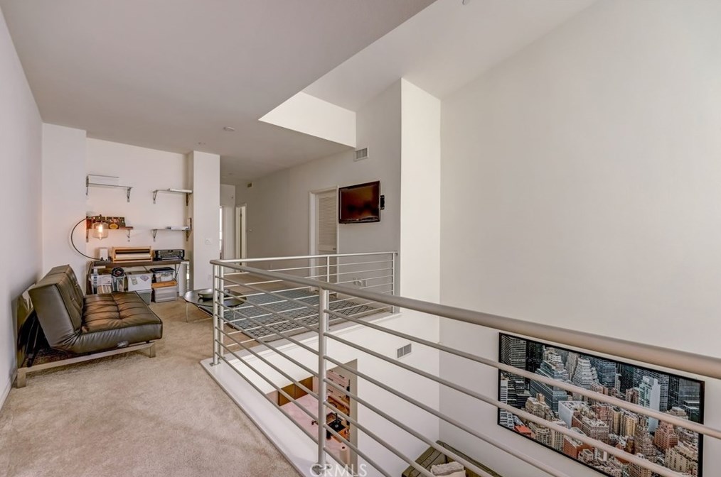 15 Waldorf, Irvine CA  92612-1066 exterior