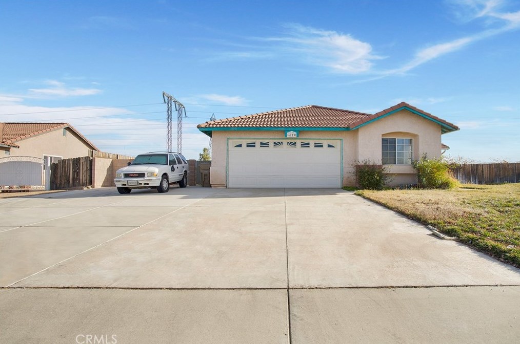 6719 Banyan Ave, Hesperia, CA 92345