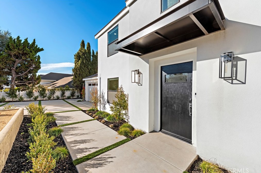 1621 Indus St, Newport Beach, CA 92660