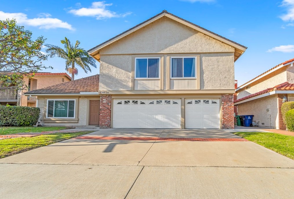 14081 Montgomery Dr, Westminster, CA 92683-4131