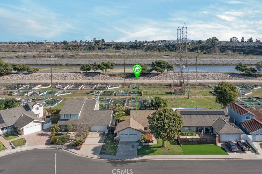 21052 Galbar Cir, Huntington Beach, CA 92646-7412