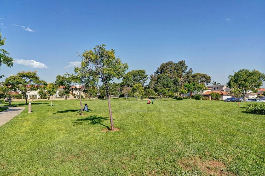 17 Butler St, Irvine CA  92612-2724 exterior