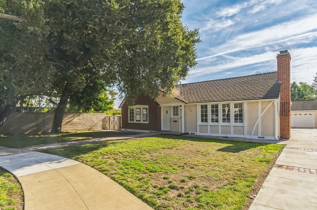 2360 Brentford Rd, Pasadena, CA 91108