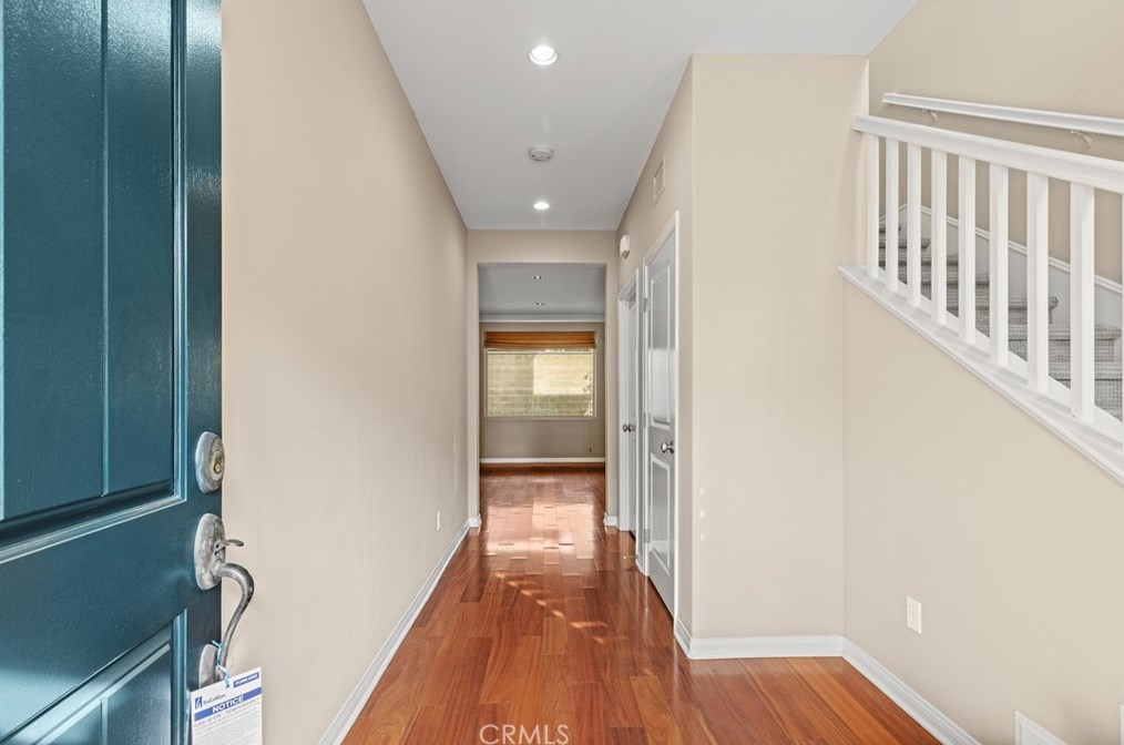 27 Lacebark, Irvine, CA 92618-2243