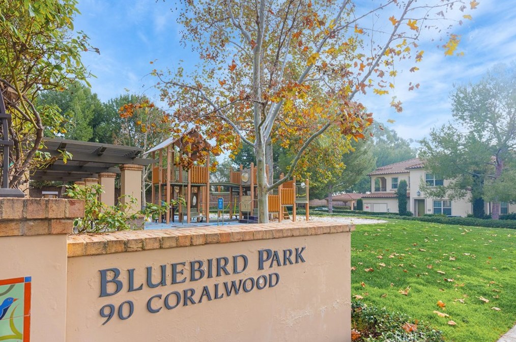 27 Lacebark, Irvine CA  92618-2243 exterior