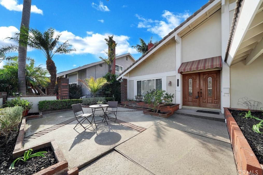 18575 Morongo St, Santa Ana, CA 92708