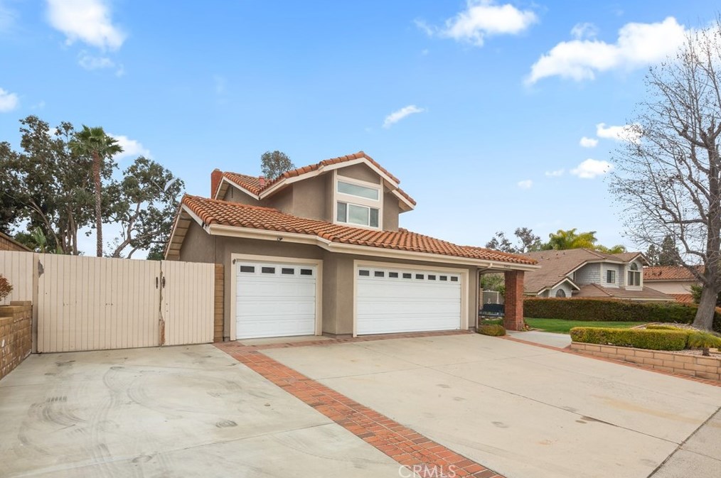 21421 Midcrest Dr, El Toro, CA 92630-7242