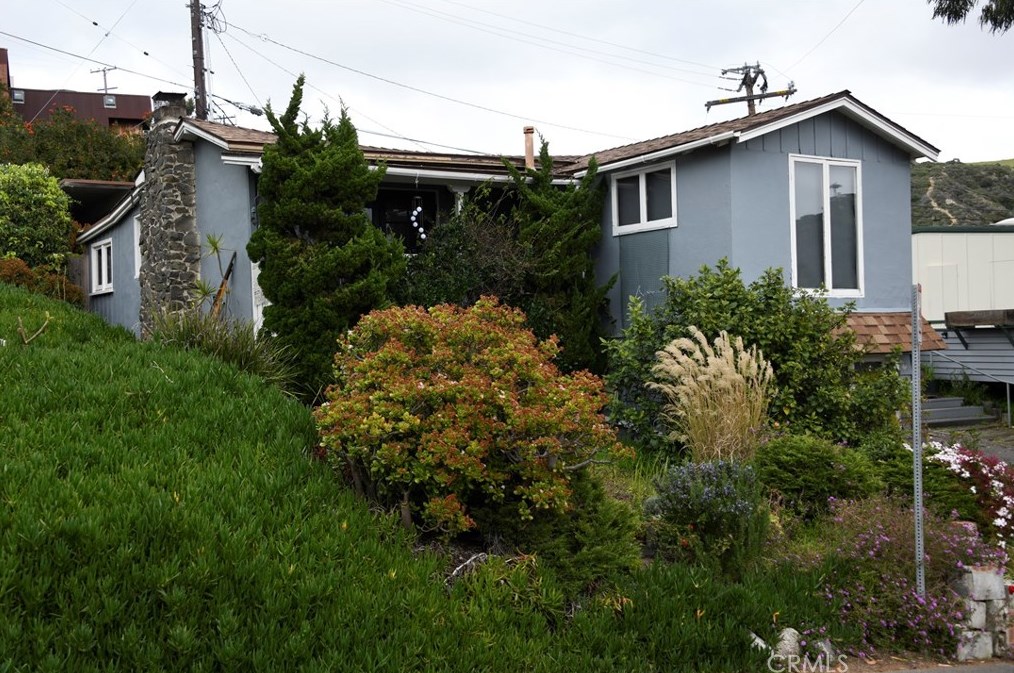 1455 Bluebird Canyon Dr, Laguna Beach, CA 92651-3027