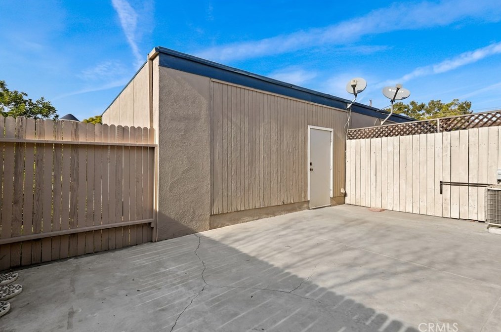 4361 Larwin Ave, Cypress CA  90630-4151 exterior