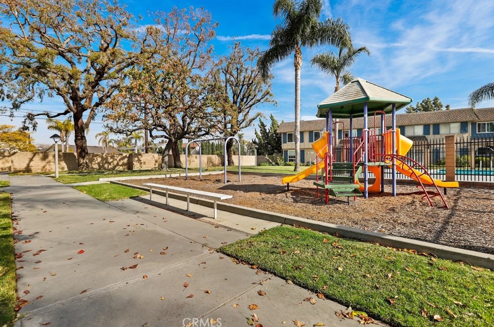 4361 Larwin Ave, Cypress CA  90630-4151 exterior